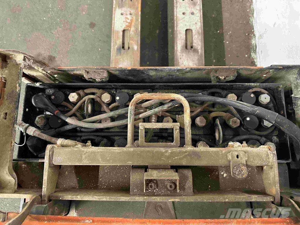 Toyota LPE 200 Lavansiirtotrukit