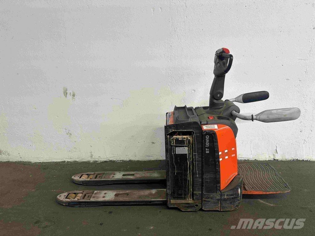 Toyota LPE 200 Lavansiirtotrukit