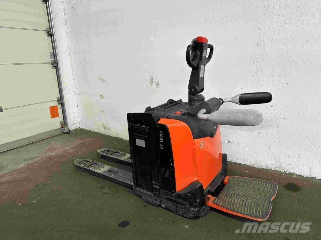 Toyota LPE 200 Lavansiirtotrukit