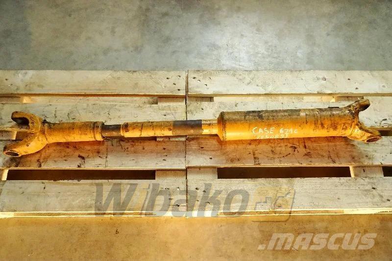 CASE 621C Akselit
