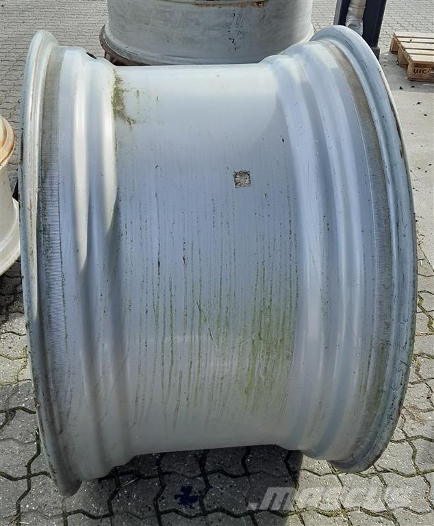  - - - Renkaat ja vanteet