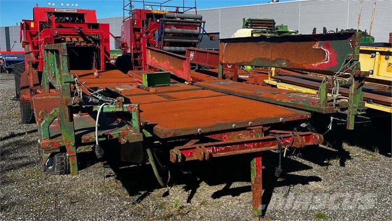  - - - Ballevogn Paalivaunut