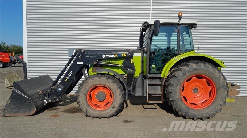 CLAAS 697 Traktorit