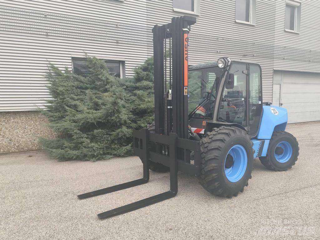 Ausa C 351 Hx4 Maastotrukit