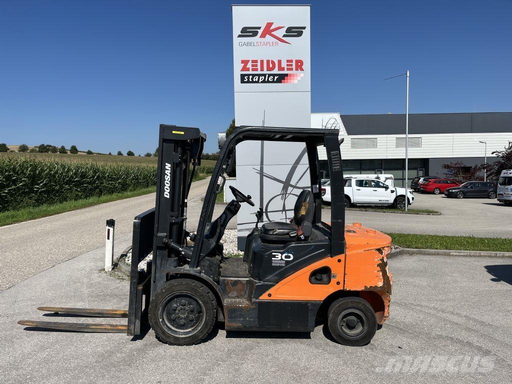 Doosan D30S-7 Dieseltrukit