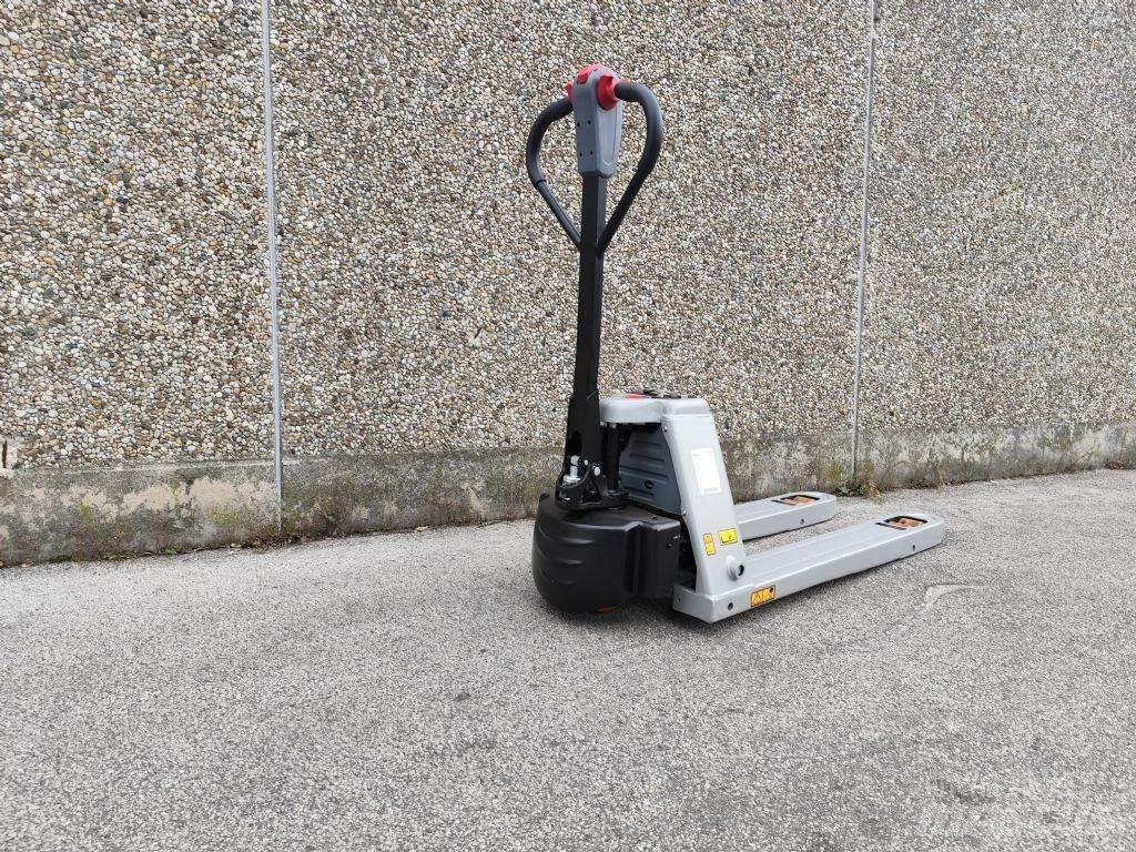 Pramac EY20L Lavansiirtotrukit