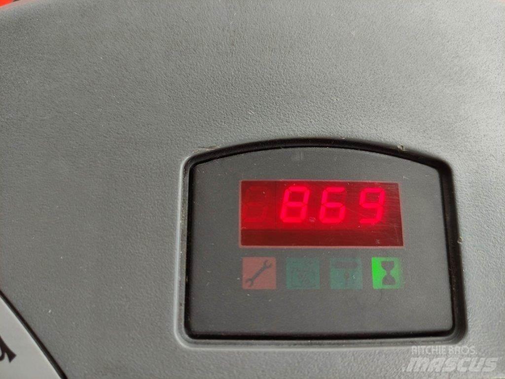 BT LPE240 Lavansiirtotrukit