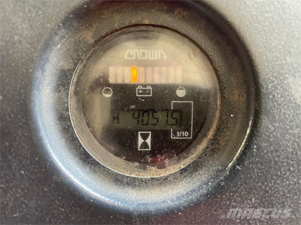 Crown WE2300 1.6 TT Käyden ajettavat pinoamistrukit