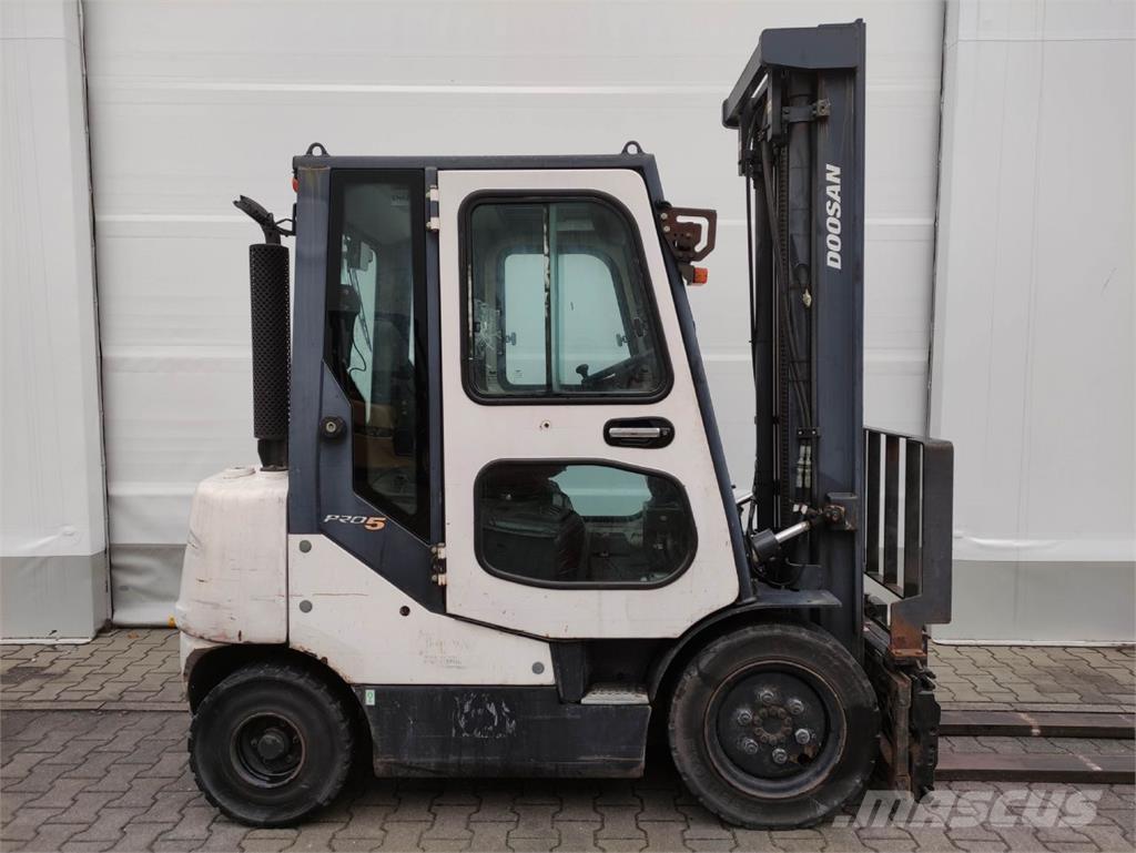 Doosan D25S-5 Dieseltrukit