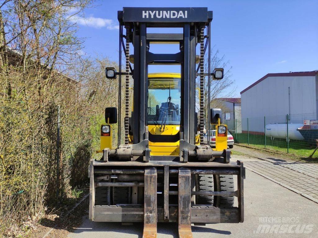 Hyundai 160D-7E Dieseltrukit