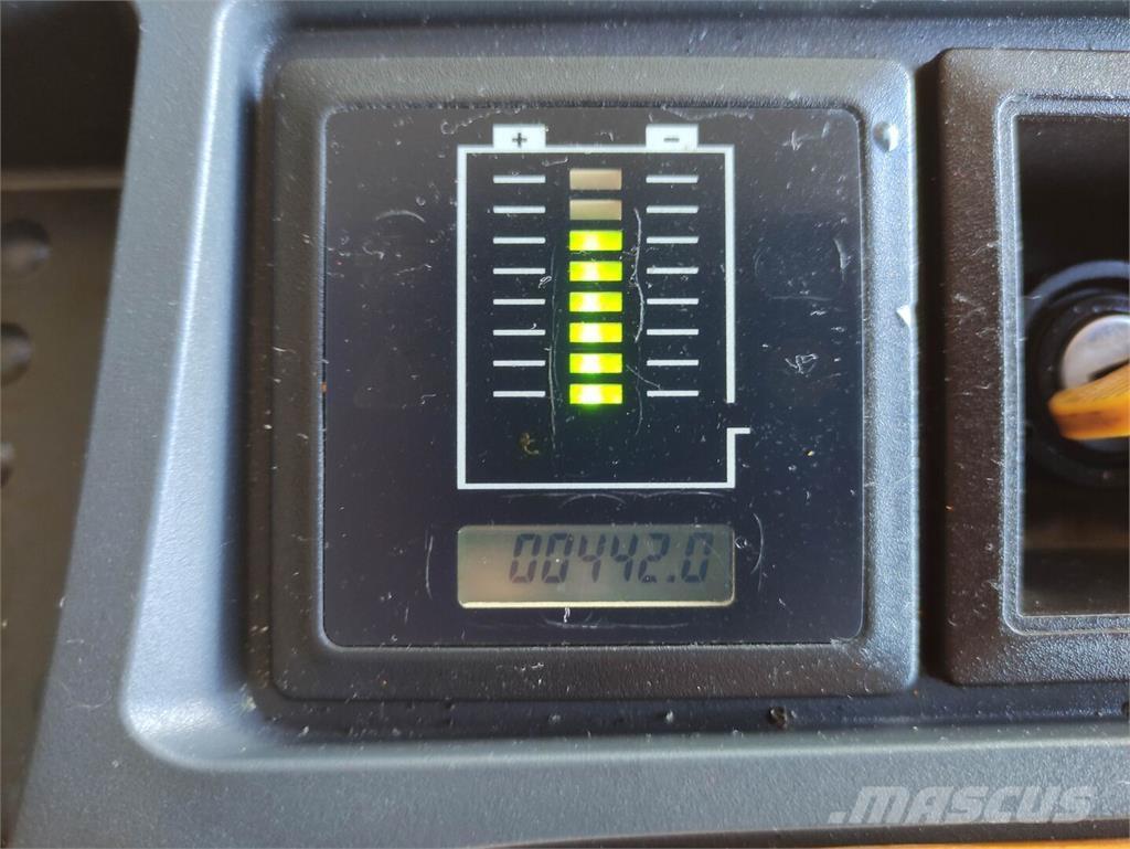 Jungheinrich EJC 216Z Käyden ajettavat pinoamistrukit