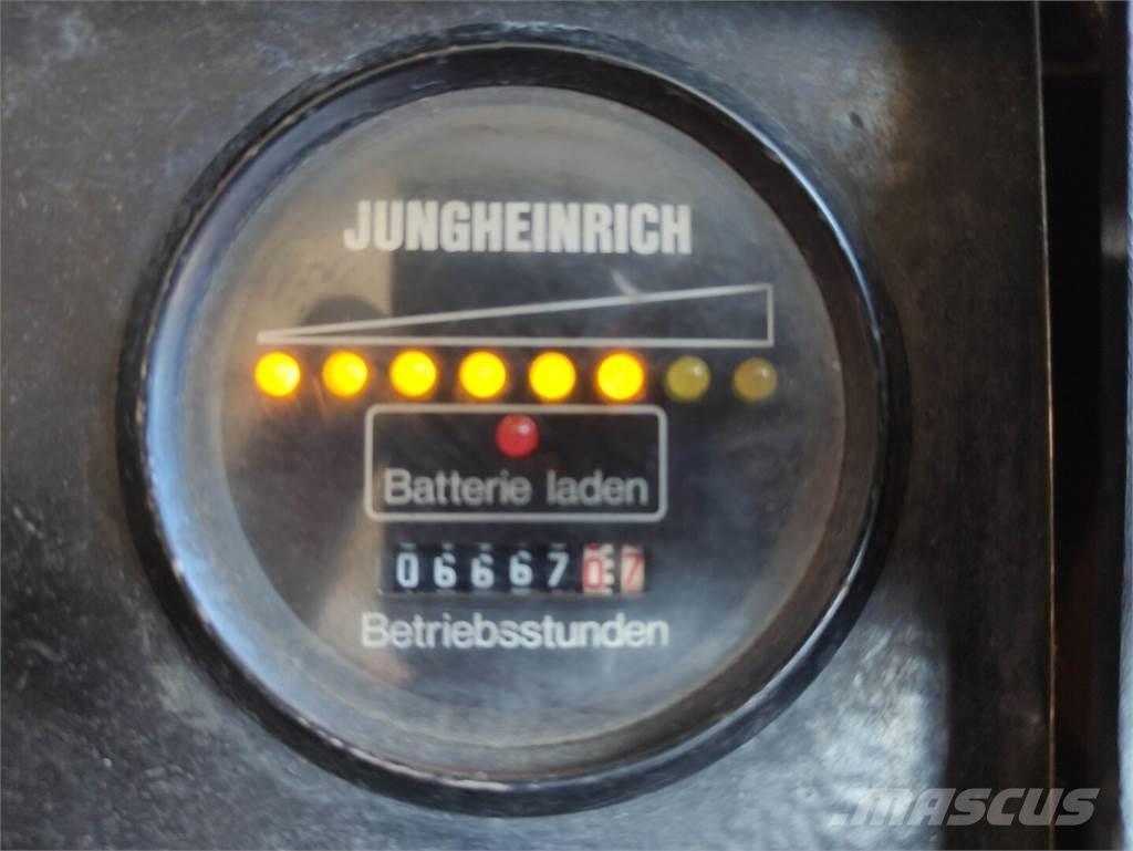 Jungheinrich EJC A 12.5 Käyden ajettavat pinoamistrukit