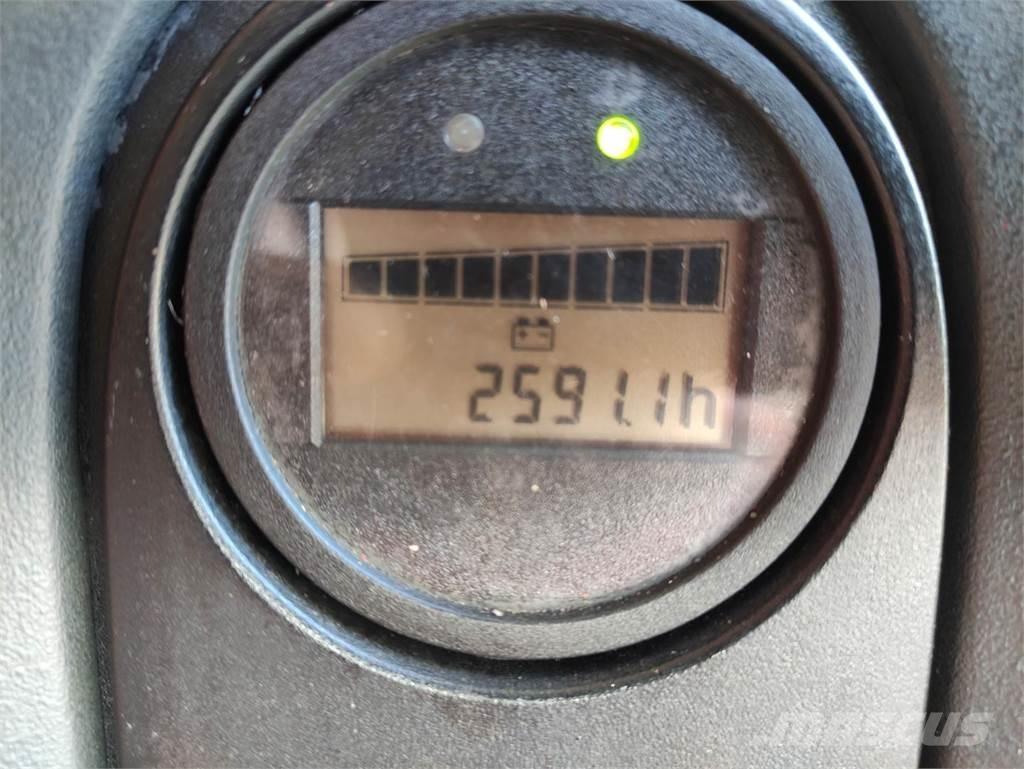 Linde L12i-1172 Käyden ajettavat pinoamistrukit