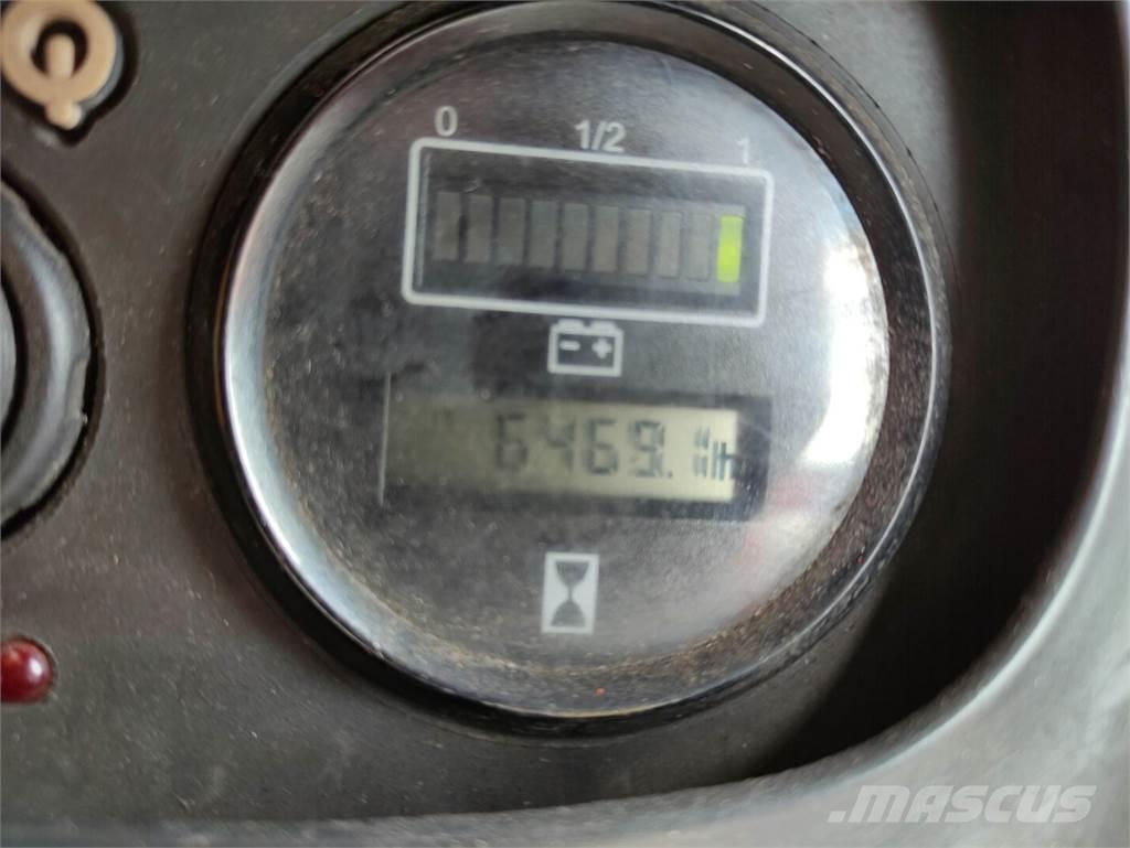 Linde L14-372 Käyden ajettavat pinoamistrukit
