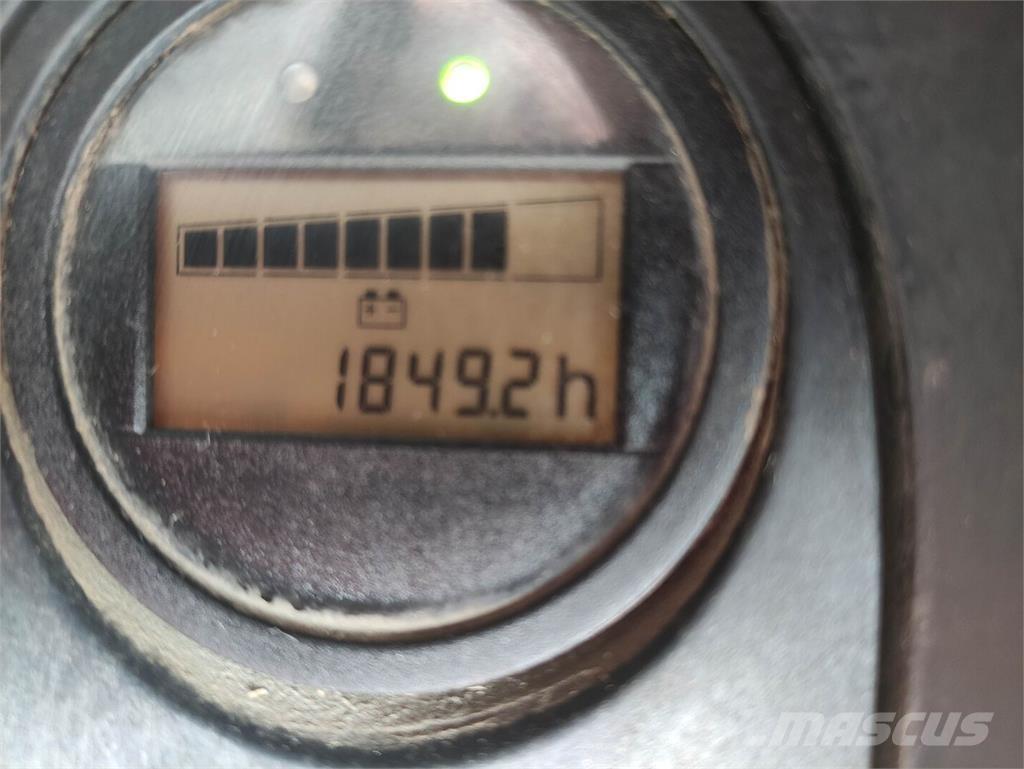 Linde T16-1152 Lavansiirtotrukit