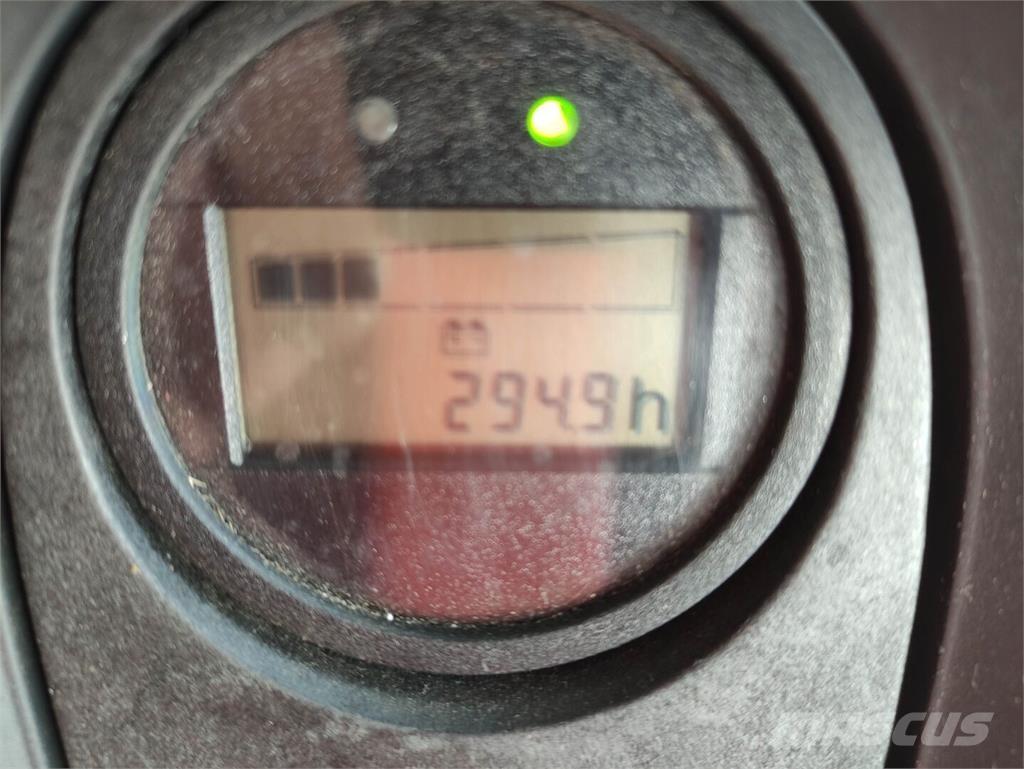 Linde T18-1152 Lavansiirtotrukit