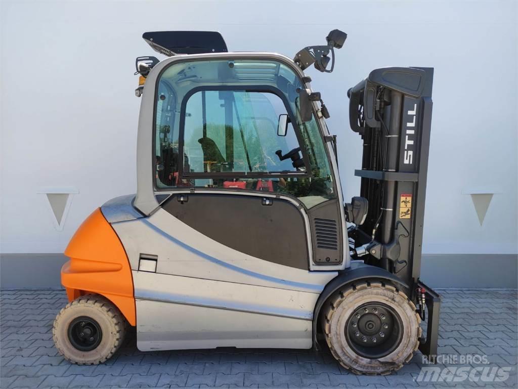 Still RX60-50/600 Sähkötrukit