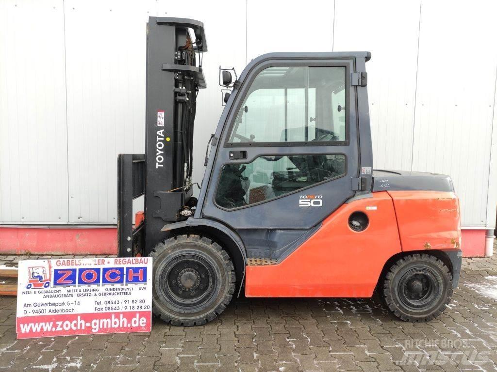 Toyota 40-8FD50N Dieseltrukit