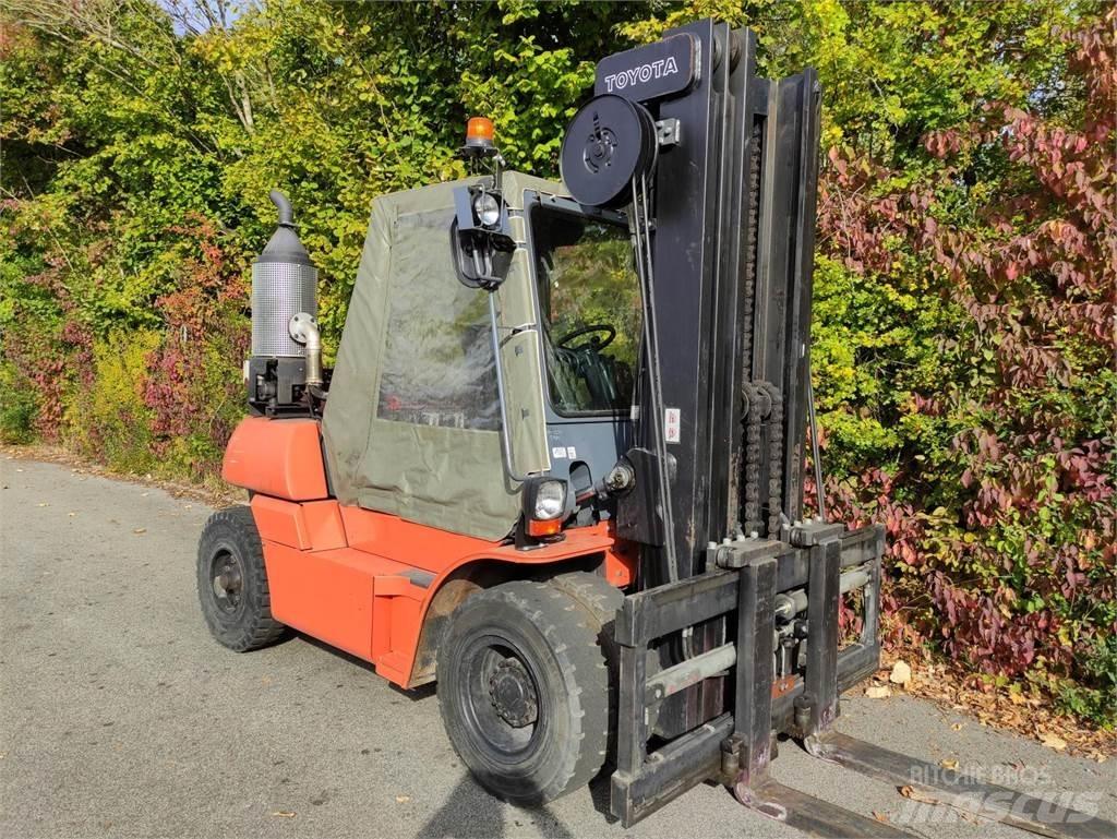 Toyota 50-5FD60 Dieseltrukit