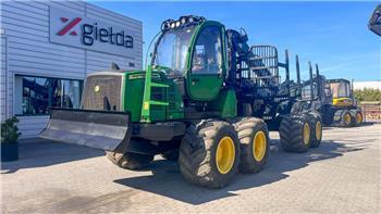 John Deere 1210E