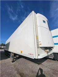 Schmitz Reefer with lift