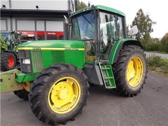 John Deere 6610