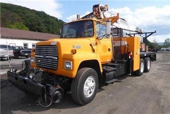 Ford L8000