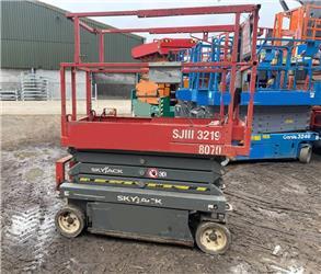 SkyJack SJ 3219