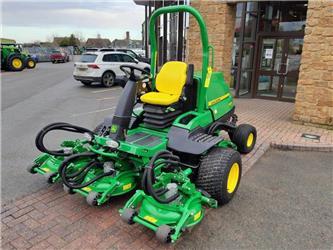 John Deere 8800A Terrain Cut