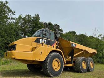 Caterpillar 725