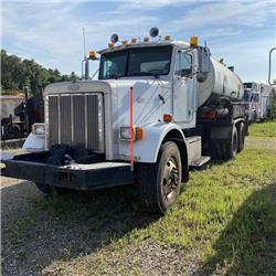 Peterbilt 357