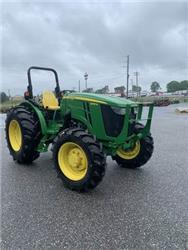 John Deere 5085M