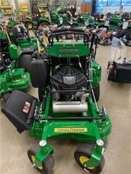 John Deere 636M