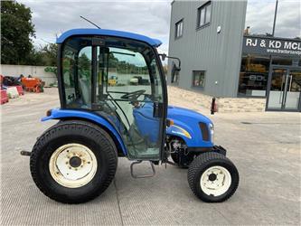 New Holland TC31DA Super Steer Tractor (ST17520)