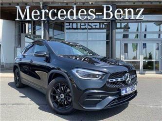 Mercedes-Benz GLA 250e 8G AMG+Ambiente+RKamera+ LEDER+Keyless+