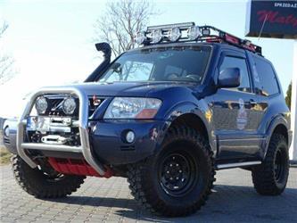 Mitsubishi Pajero 3,2 DI-D Dakar