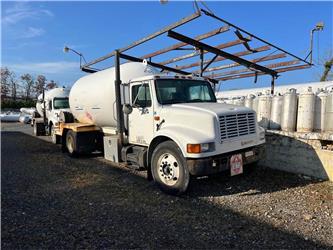 International 4900