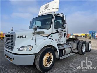 Freightliner M2112