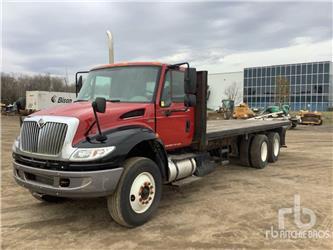 International 4400SBA