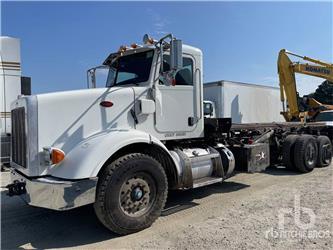 Peterbilt 365