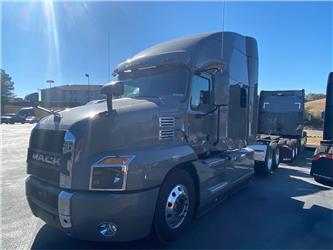 Mack AN64T