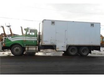 International 9400 Tandem Axle Steam Truck