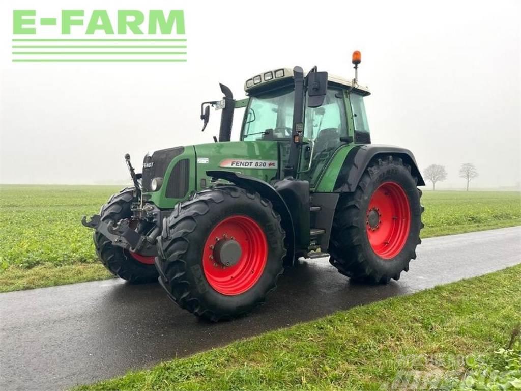 Fendt 820 com 3 Traktorit