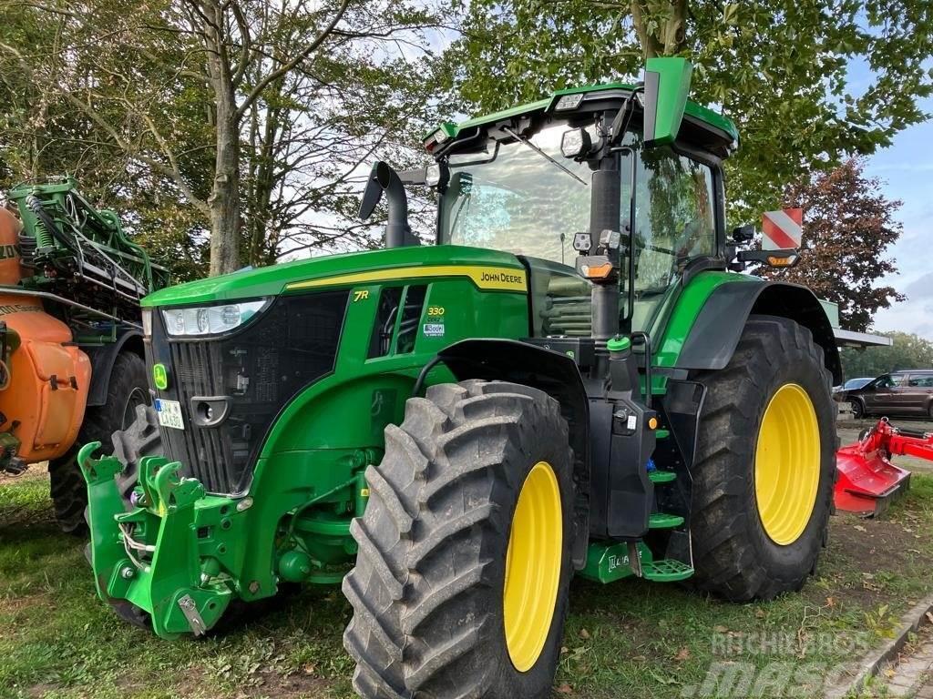 John Deere 7R 330 Traktorit
