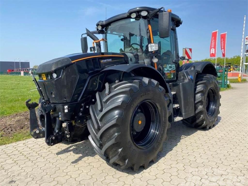 JCB FASTRAC 4220 ICON Traktorit