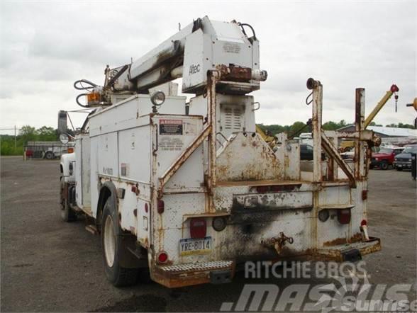 Altec D845B Truck & Van mounted aerial platforms