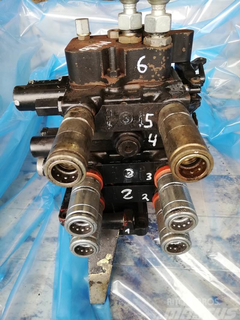 Case IH MX110 Power Beyond valve Hydrauliikka
