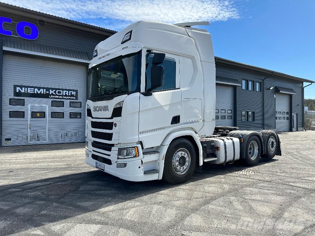 Scania R500 6x2 Vetopöytäautot