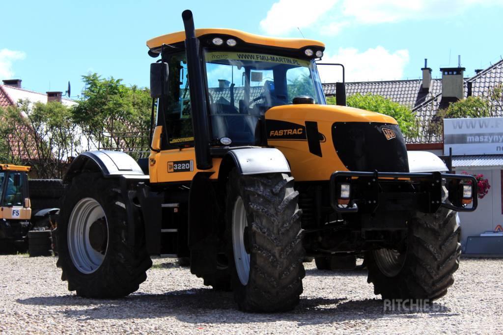 JCB Fastrac 3220-65 Traktorit