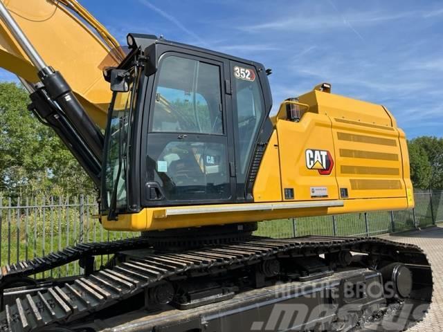 CAT 352 with only 790 hours factory EPA and CE Telakaivukoneet
